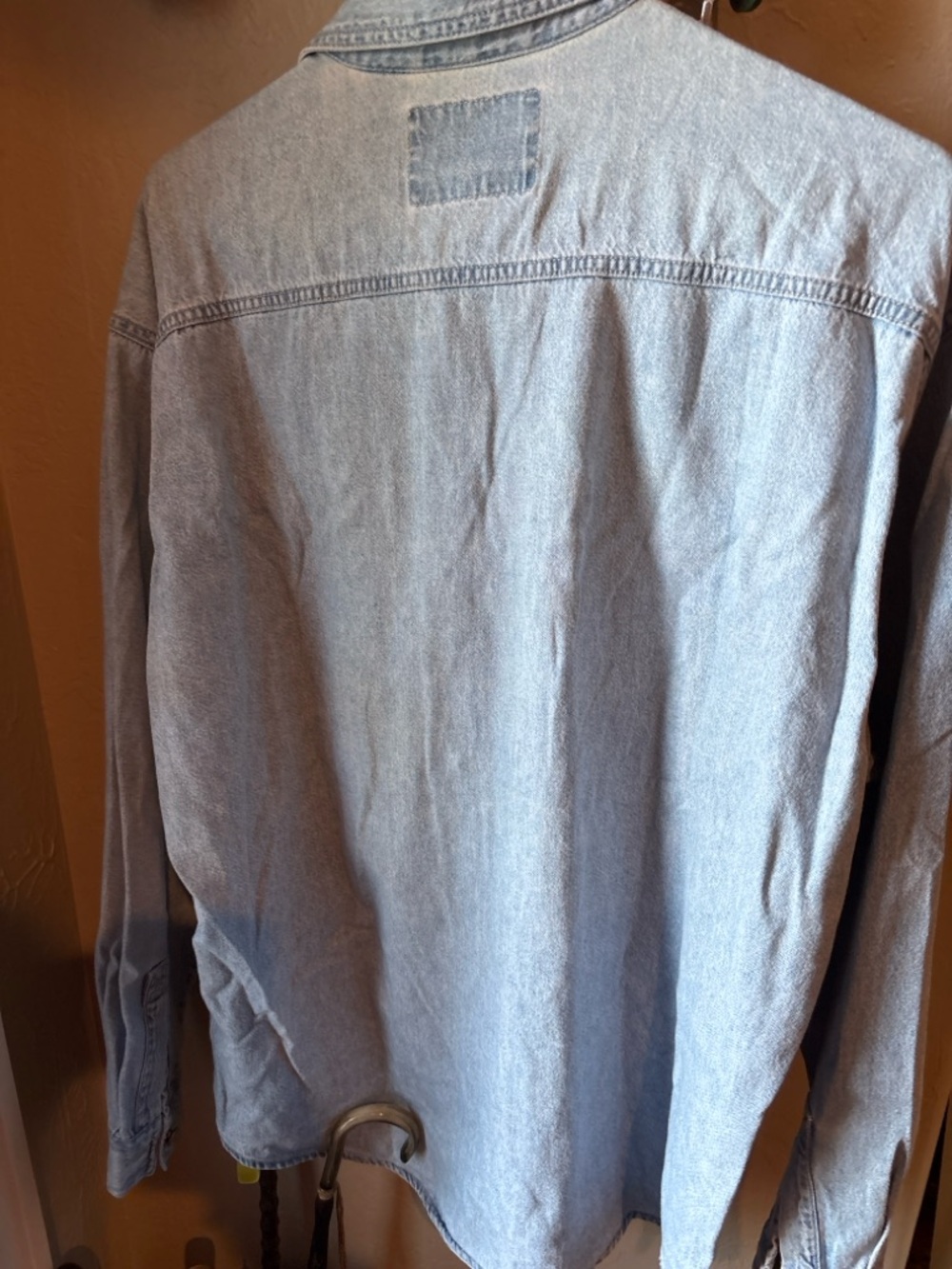 Levi's Men's medium Light Blue Denim Shirt - Classic Workshirt - Picture 5 of 5